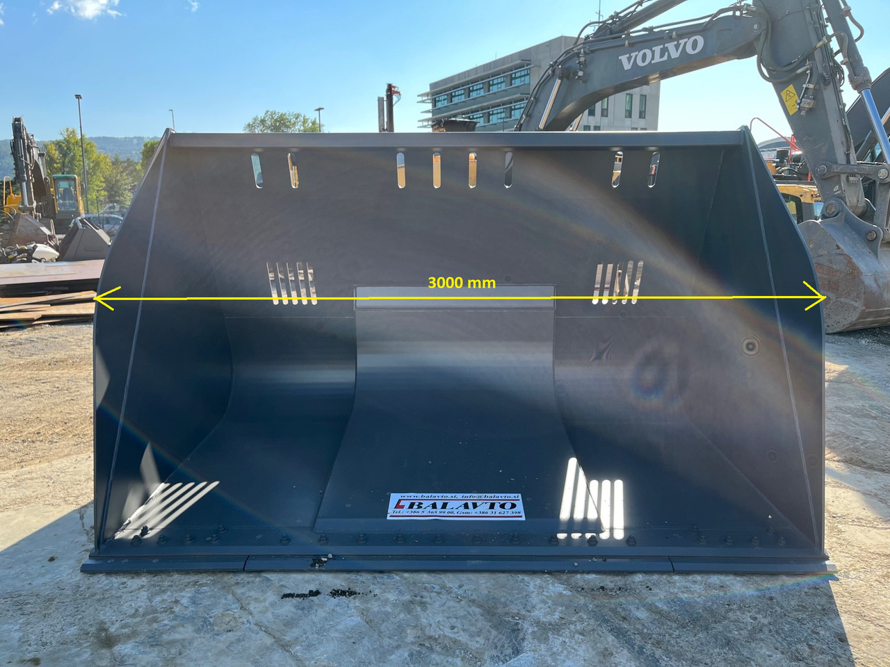 Balavto Loader bucket 3000 mm - 로더 버킷 : 사진 2 Balavto Loader bucket 3000 mm - 로더 버킷 : 사진 2