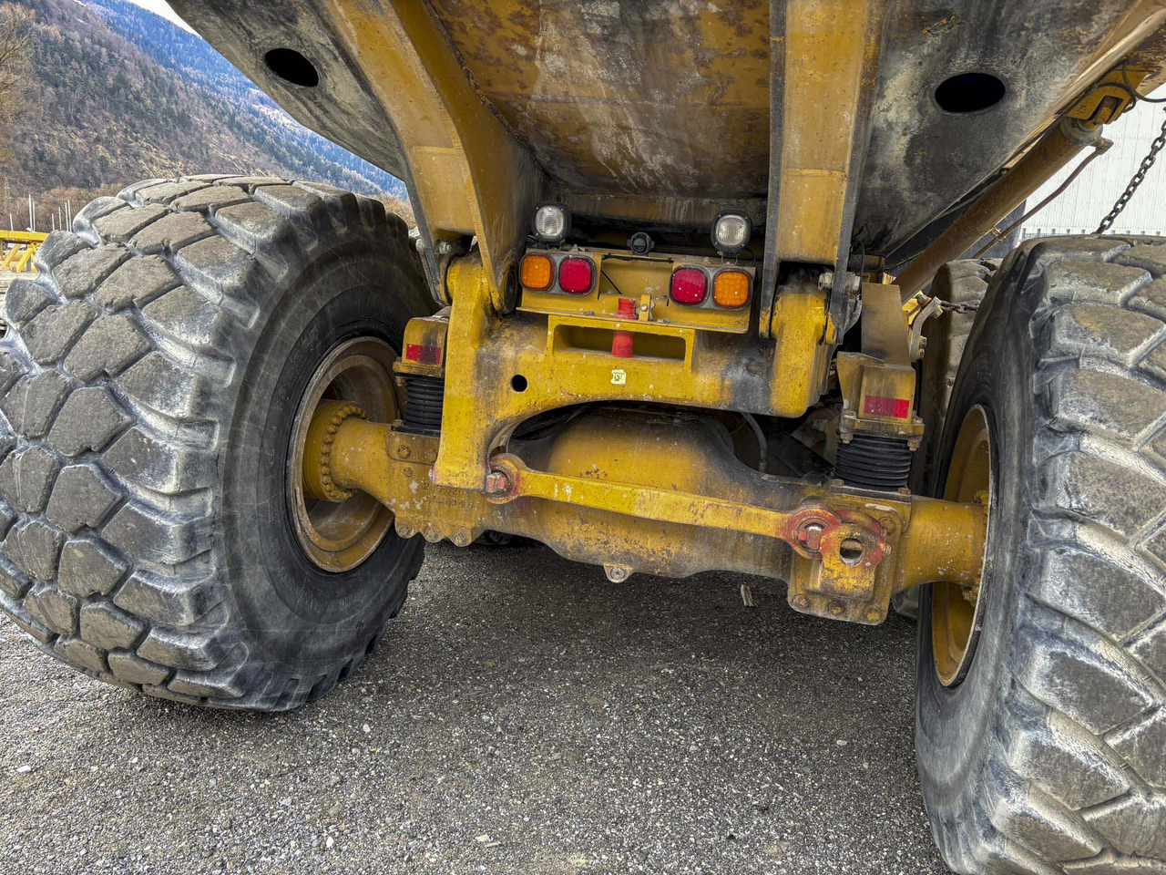 CATERPILLAR 740 - 관절 덤프 : 사진 5 CATERPILLAR 740 - 관절 덤프 : 사진 5