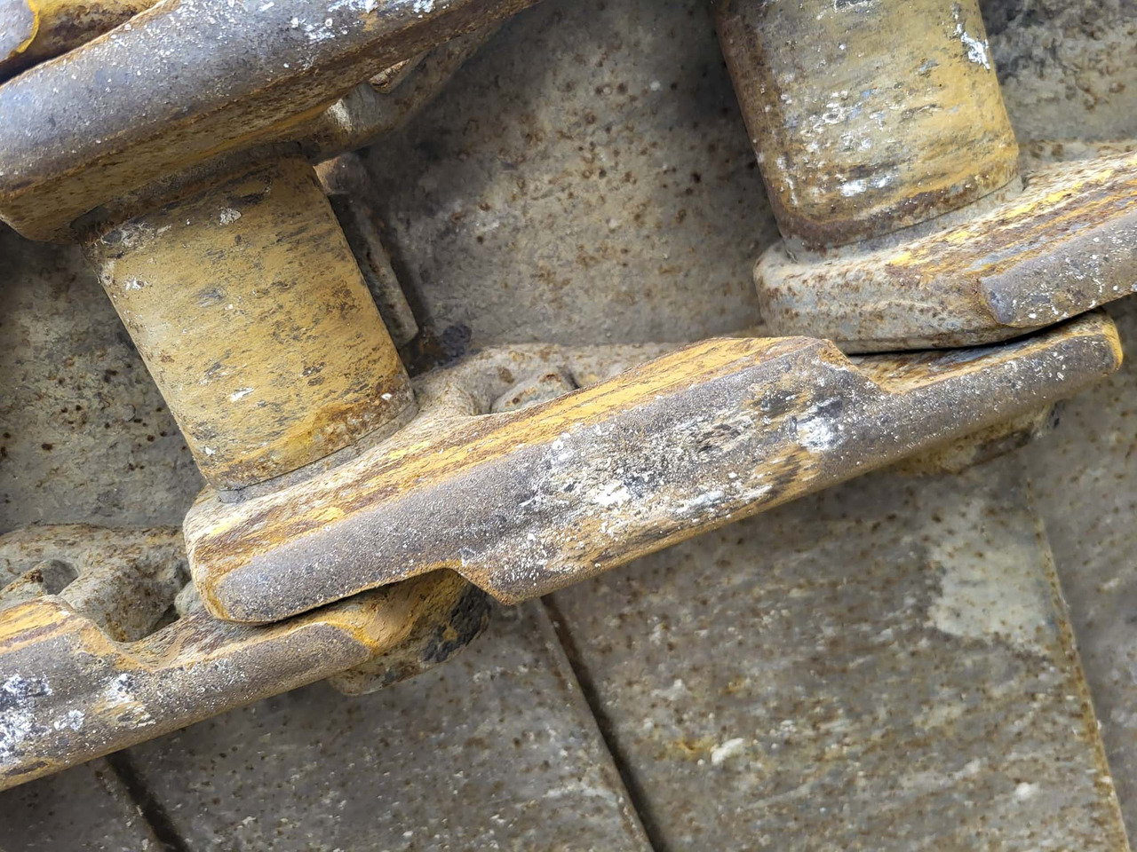 불도저 CATERPILLAR D6R : 사진 14 불도저 CATERPILLAR D6R : 사진 14