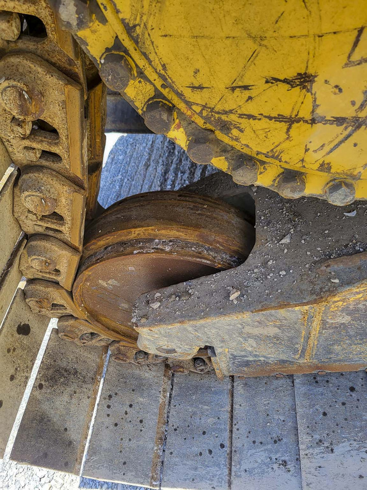 불도저 CATERPILLAR D6R : 사진 16 불도저 CATERPILLAR D6R : 사진 16