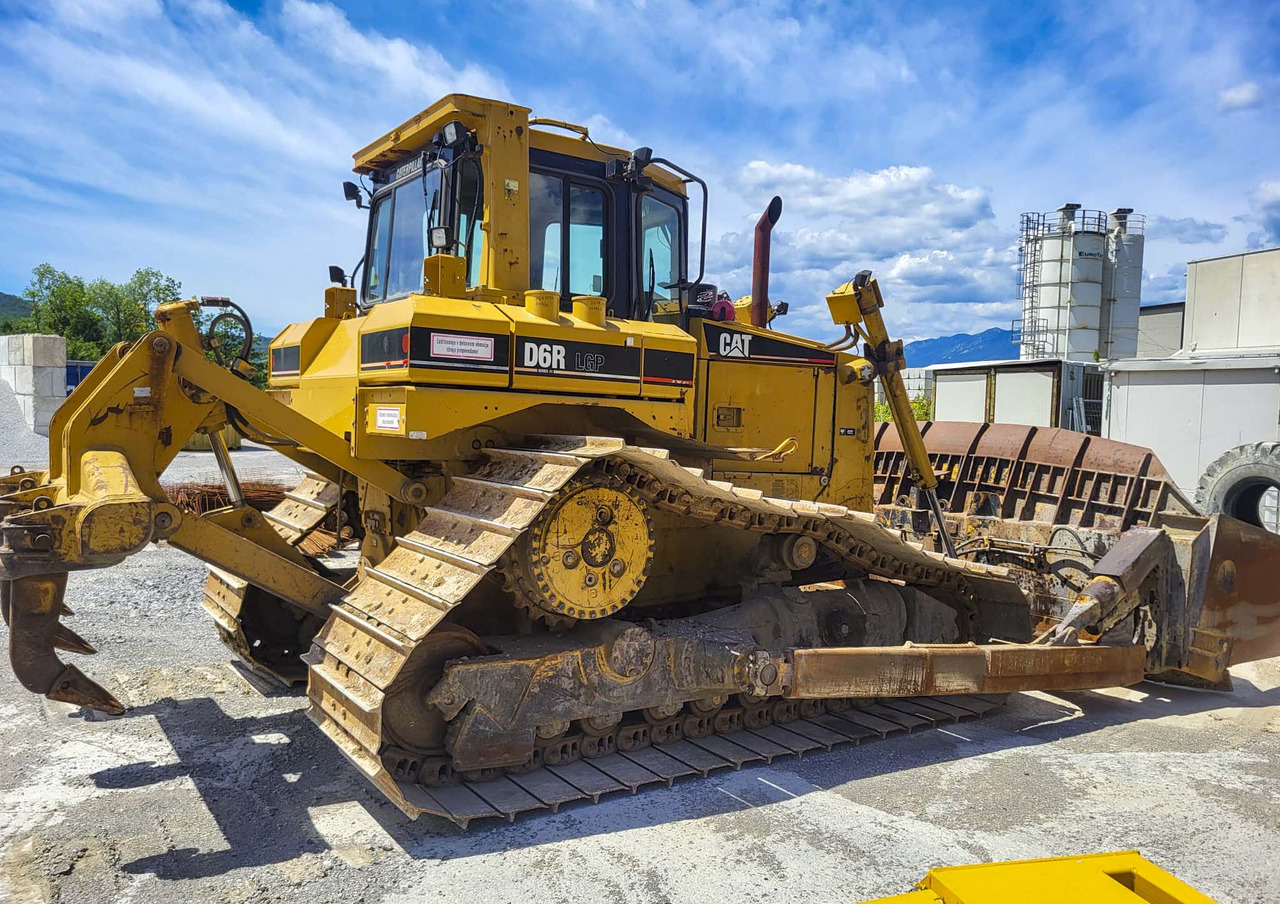 CATERPILLAR D6R - 불도저 : 사진 4 CATERPILLAR D6R - 불도저 : 사진 4