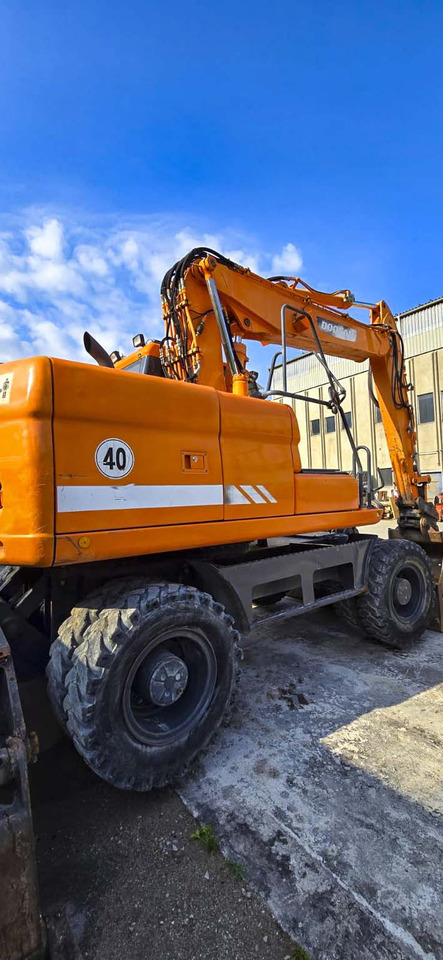 DOOSAN DX160W - 휠 굴삭기 : 사진 5 DOOSAN DX160W - 휠 굴삭기 : 사진 5
