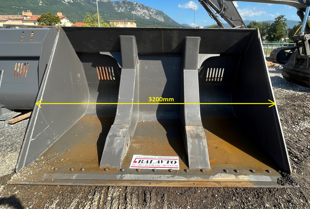 Loader bucket 3200 mm - 로더 버킷 : 사진 2 Loader bucket 3200 mm - 로더 버킷 : 사진 2
