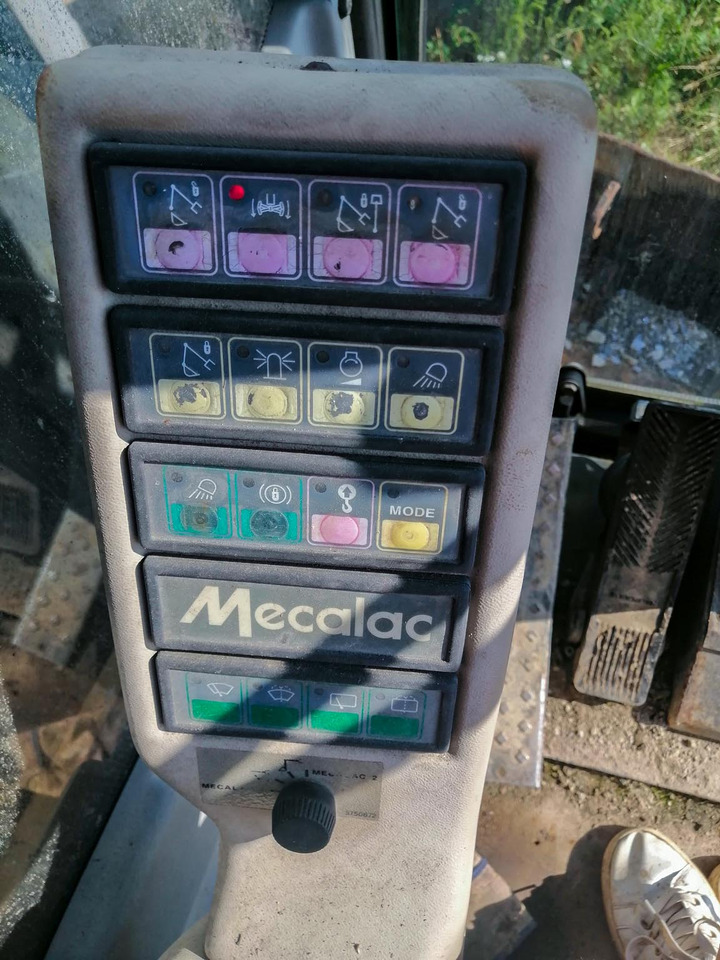 MECALAC 14 MXT - 휠 굴삭기 : 사진 4 MECALAC 14 MXT - 휠 굴삭기 : 사진 4