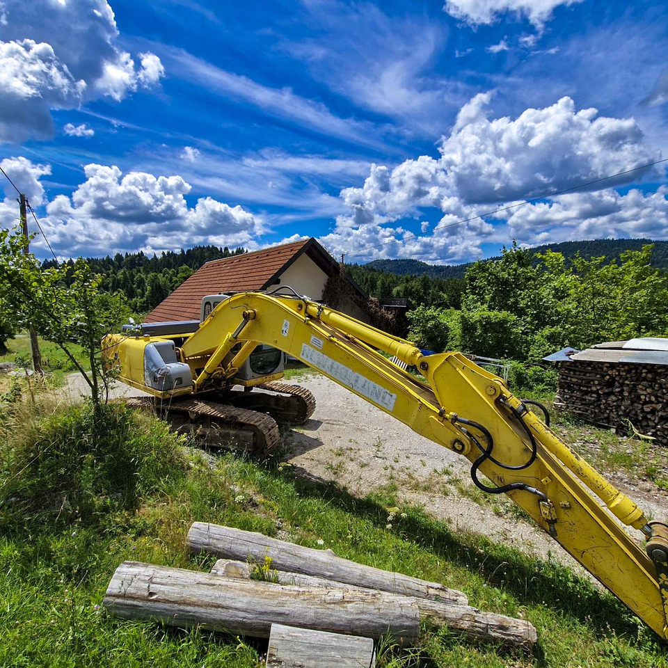 New Holland Kobelco E215 - 크롤러 굴삭기 : 사진 3 New Holland Kobelco E215 - 크롤러 굴삭기 : 사진 3