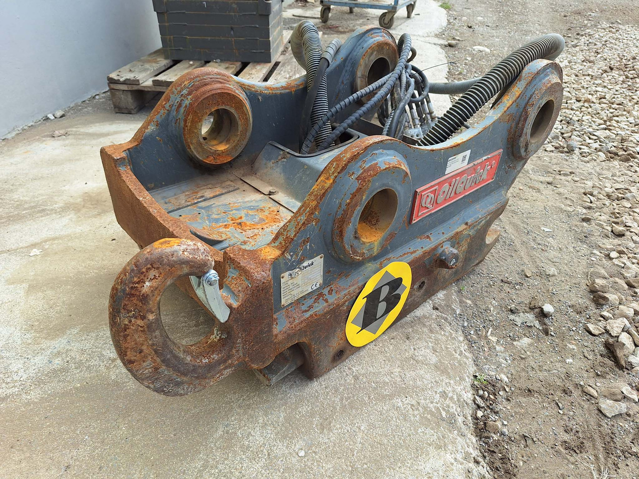 OilQuick hydraulic OQ70/55 - 퀵 커플러 건설기계 용 : 사진 1 OilQuick hydraulic OQ70/55 - 퀵 커플러 건설기계 용 : 사진 1