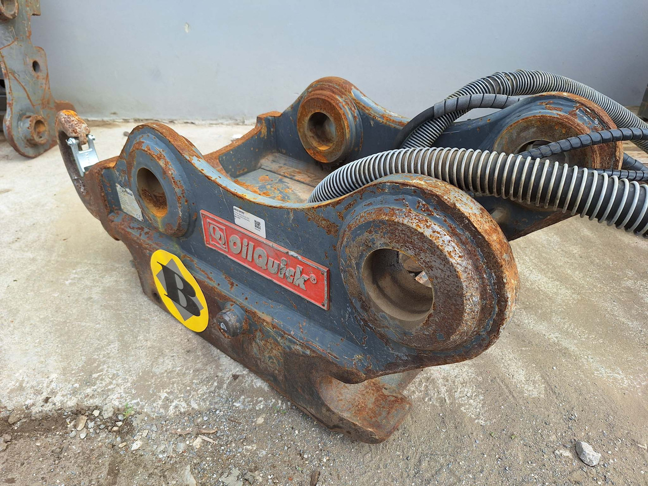 OilQuick hydraulic OQ70/55 - 퀵 커플러 건설기계 용 : 사진 3 OilQuick hydraulic OQ70/55 - 퀵 커플러 건설기계 용 : 사진 3