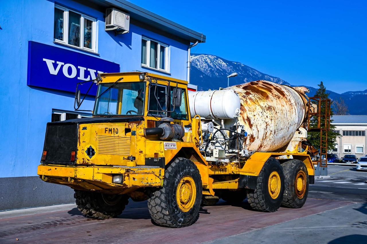 VOLVO A25C 6X6 - 콘크리트 믹서 트럭 : 사진 1 VOLVO A25C 6X6 - 콘크리트 믹서 트럭 : 사진 1
