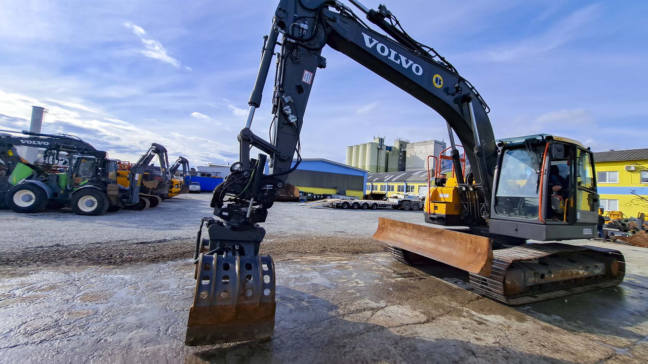 VOLVO ECR235EL - 크롤러 굴삭기 : 사진 1 VOLVO ECR235EL - 크롤러 굴삭기 : 사진 1