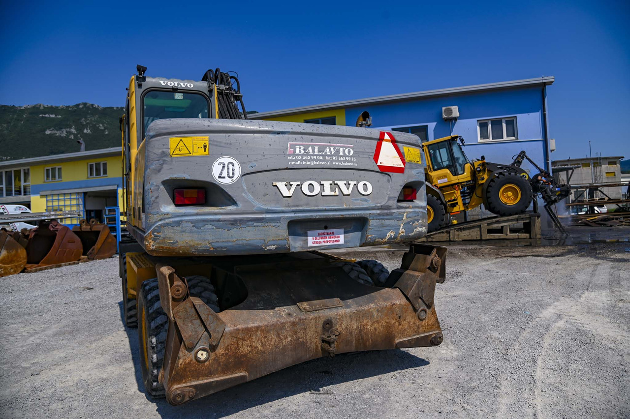 VOLVO EW180B - 휠 굴삭기 : 사진 5 VOLVO EW180B - 휠 굴삭기 : 사진 5