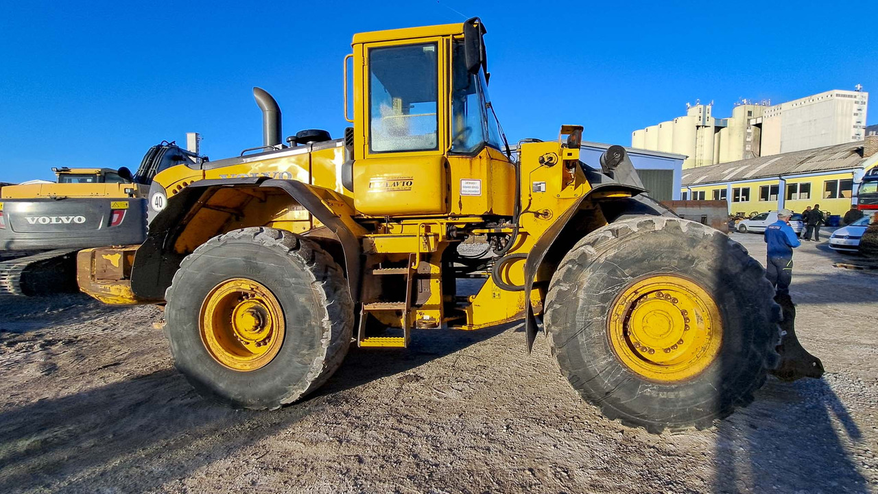 VOLVO L120E - 휠 로더 : 사진 4 VOLVO L120E - 휠 로더 : 사진 4