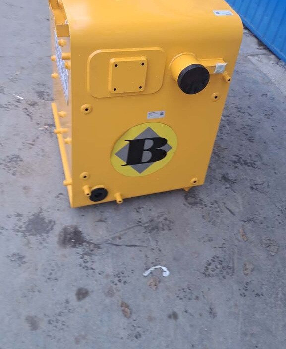 Volvo 14559405 Volvo EC210C - 연료 탱크 굴착기 용 : 사진 2 Volvo 14559405 Volvo EC210C - 연료 탱크 굴착기 용 : 사진 2