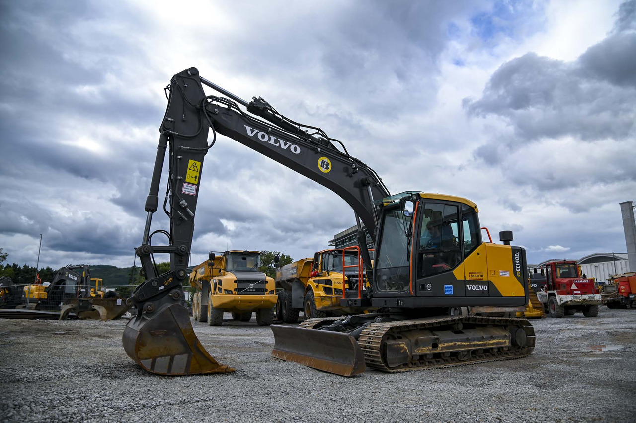 Volvo EC140E - 크롤러 굴삭기 : 사진 1 Volvo EC140E - 크롤러 굴삭기 : 사진 1