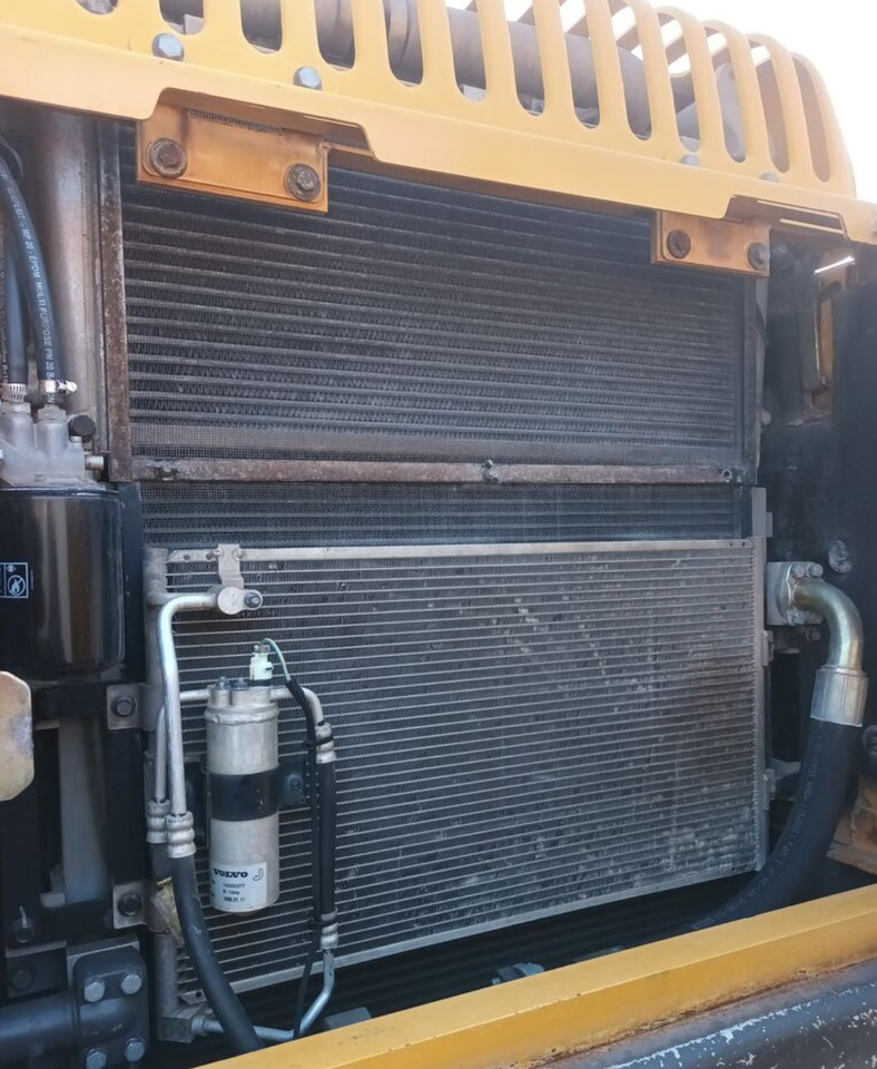Volvo EC210BNL - 크롤러 굴삭기 : 사진 5 Volvo EC210BNL - 크롤러 굴삭기 : 사진 5