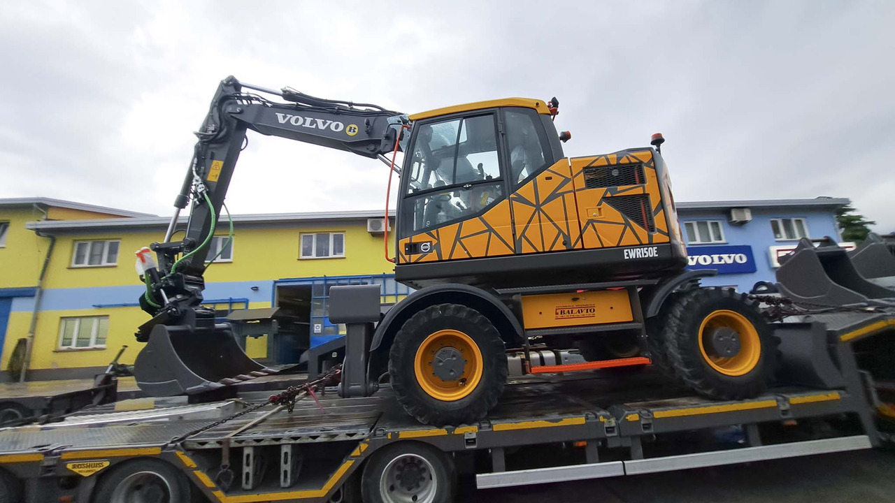 Volvo EWR150E - 휠 굴삭기 : 사진 3 Volvo EWR150E - 휠 굴삭기 : 사진 3