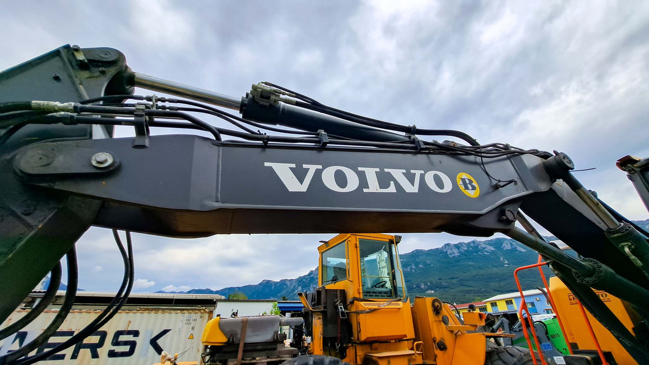 Volvo boom arm 14693314 Volvo EWR150E - 크레인 붐 굴착기 용 : 사진 2 Volvo boom arm 14693314 Volvo EWR150E - 크레인 붐 굴착기 용 : 사진 2