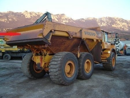 Volvo tailgate  Volvo A25, A30, A35 articulated dump - 보디 및 외관 관절 덤프 용 : 사진 2 Volvo tailgate  Volvo A25, A30, A35 articulated dump - 보디 및 외관 관절 덤프 용 : 사진 2