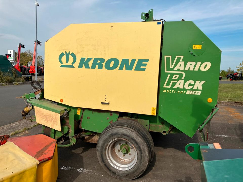 Krone Rundballenpresse VP 1500 MC Schneidwerk Netzbindung - 원형 베일러 : 사진 2 Krone Rundballenpresse VP 1500 MC Schneidwerk Netzbindung - 원형 베일러 : 사진 2