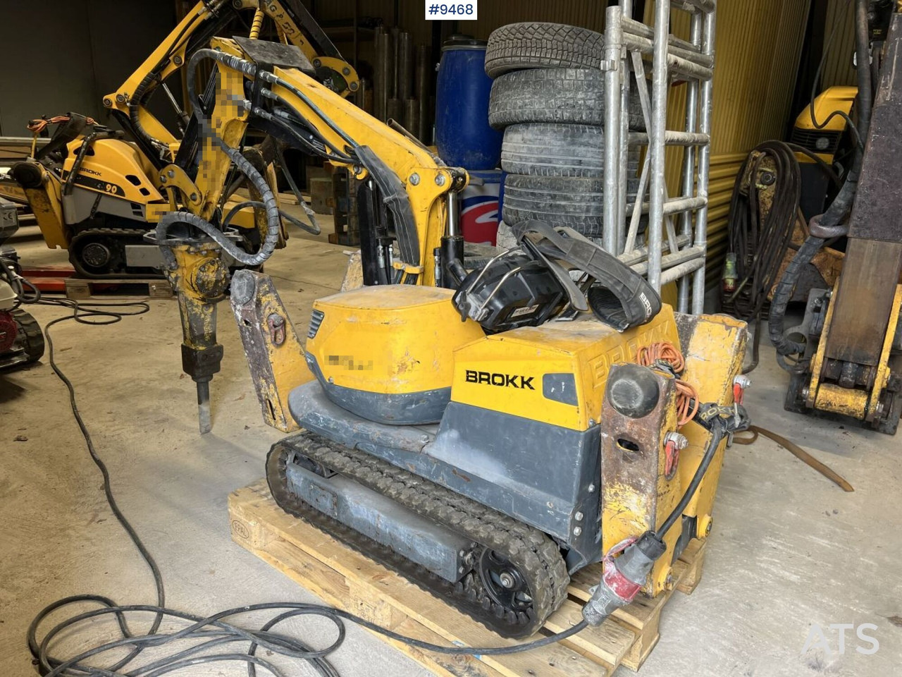 BROKK 70 Demolition / Forming robot - 건설기계 : 사진 3 BROKK 70 Demolition / Forming robot - 건설기계 : 사진 3