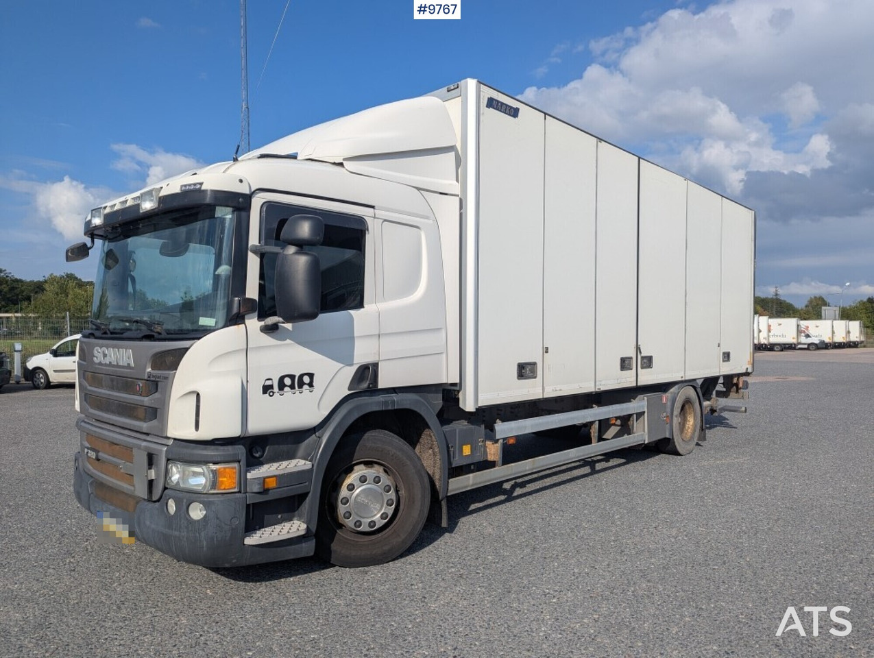 Box Truck Scania P320 4X2 with tail lift - 박스 트럭 : 사진 1 Box Truck Scania P320 4X2 with tail lift - 박스 트럭 : 사진 1
