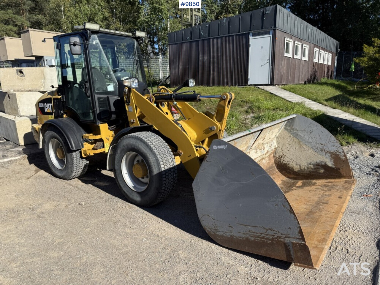 CAT 908M Wheel loader with Gears - 휠 로더 : 사진 2 CAT 908M Wheel loader with Gears - 휠 로더 : 사진 2