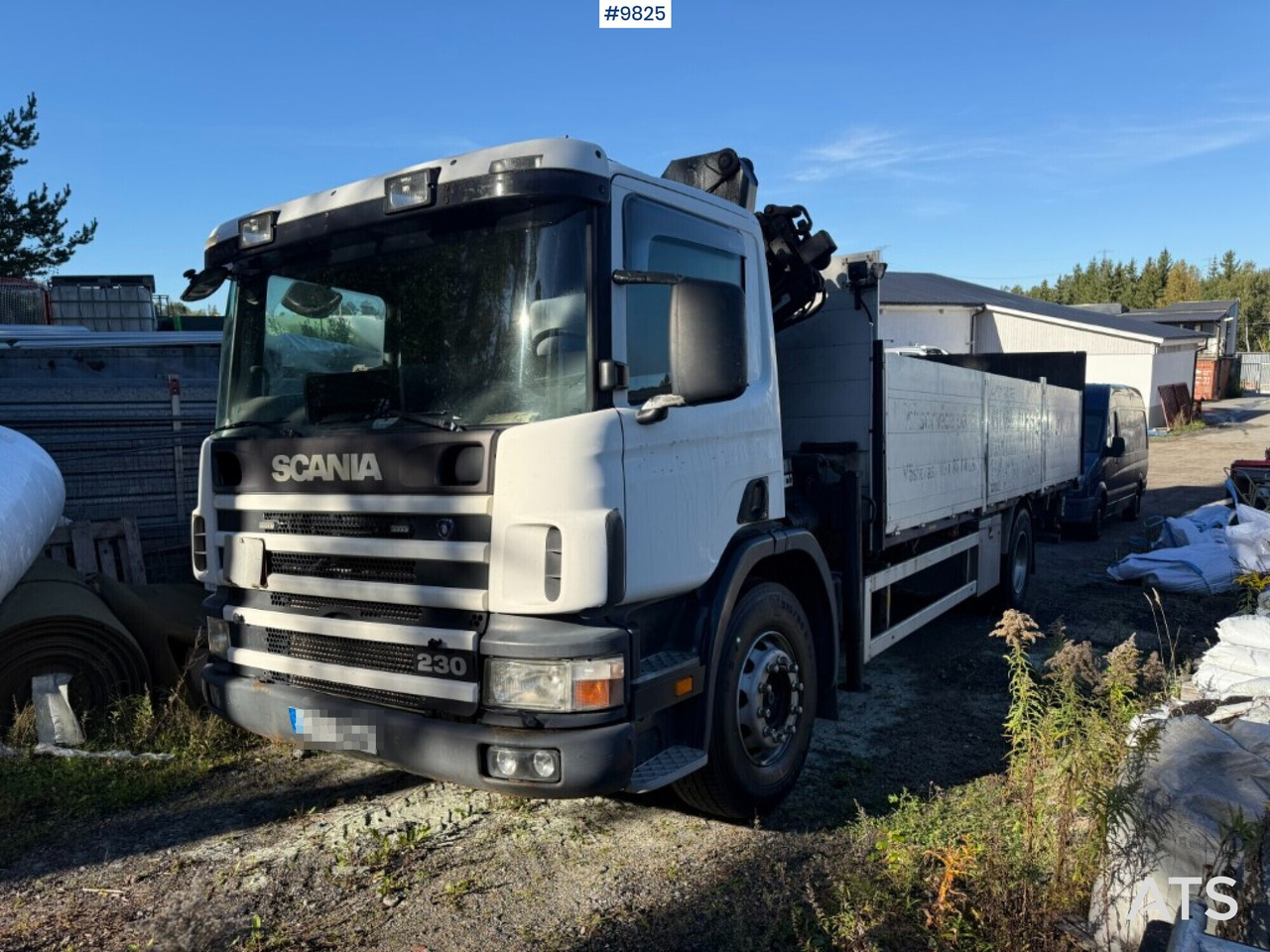 Crane truck Scania P94 230 with tail lift - 드롭사이드/ 플랫베드 트럭, 크레인 트럭 : 사진 1 Crane truck Scania P94 230 with tail lift - 드롭사이드/ 플랫베드 트럭, 크레인 트럭 : 사진 1