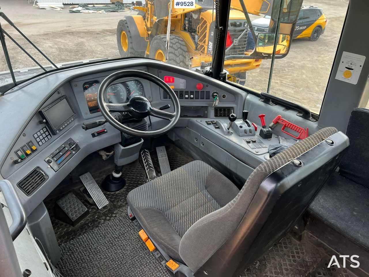 Dumper Volvo A25D 6X6 (SEE VIDEO) - 관절 덤프 : 사진 5 Dumper Volvo A25D 6X6 (SEE VIDEO) - 관절 덤프 : 사진 5
