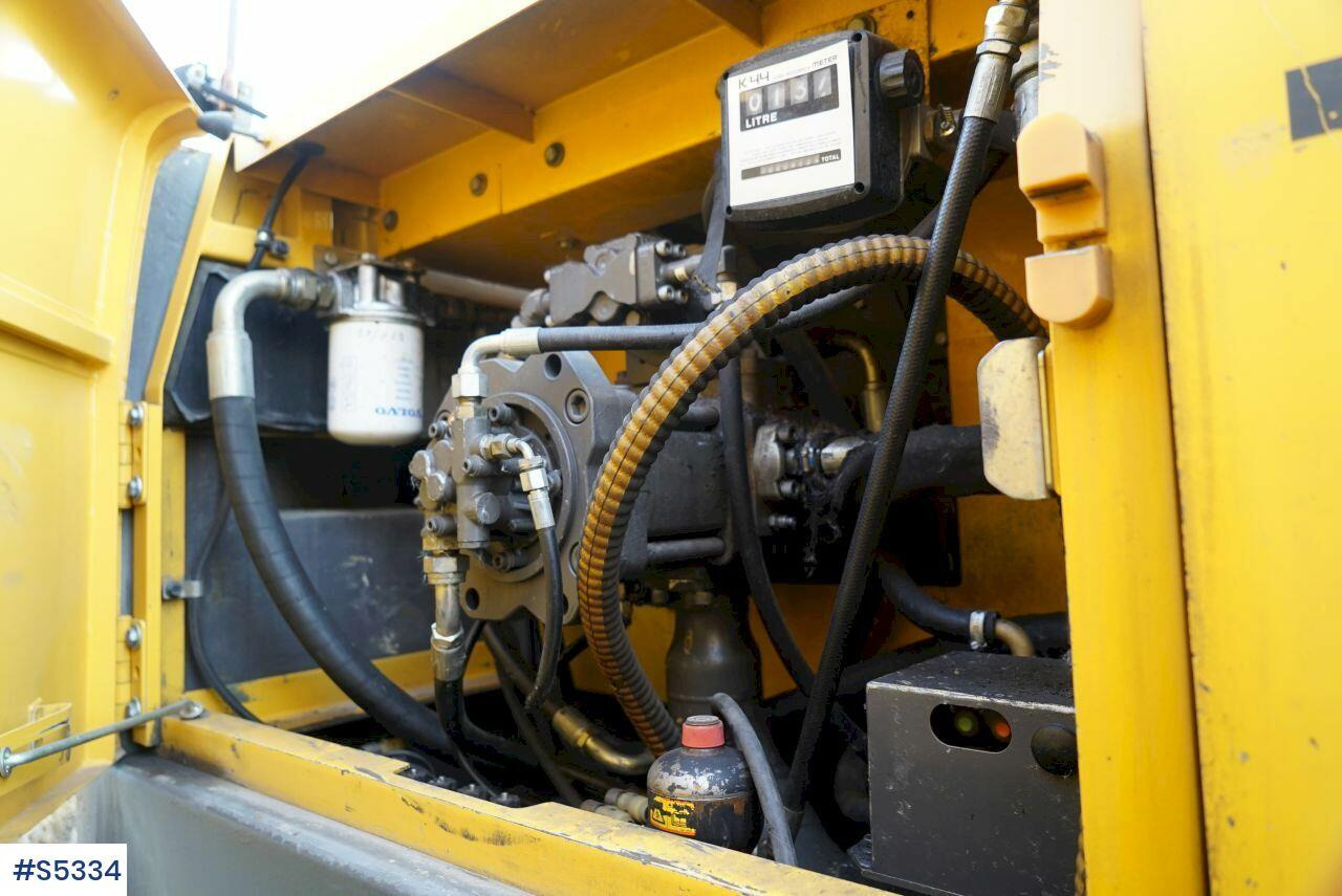 굴착기 EXCAVATOR Volvo EC360 BLC  WITH BUCKET : 사진 20