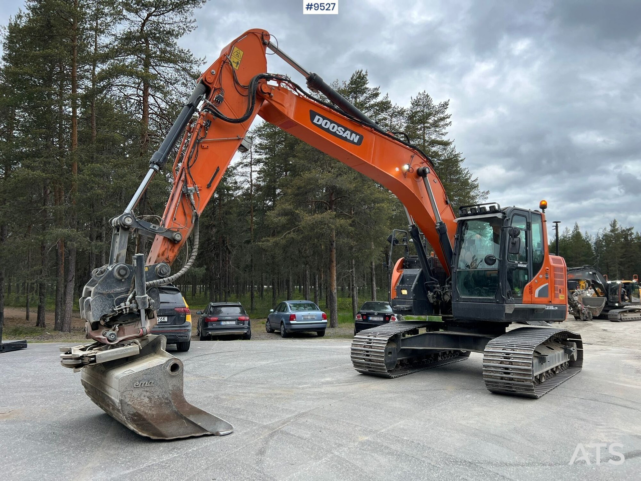 Excavator Doosan DX235 LCR-5 with excavator system (SEE VIDEO) - 크롤러 굴삭기 : 사진 1 Excavator Doosan DX235 LCR-5 with excavator system (SEE VIDEO) - 크롤러 굴삭기 : 사진 1