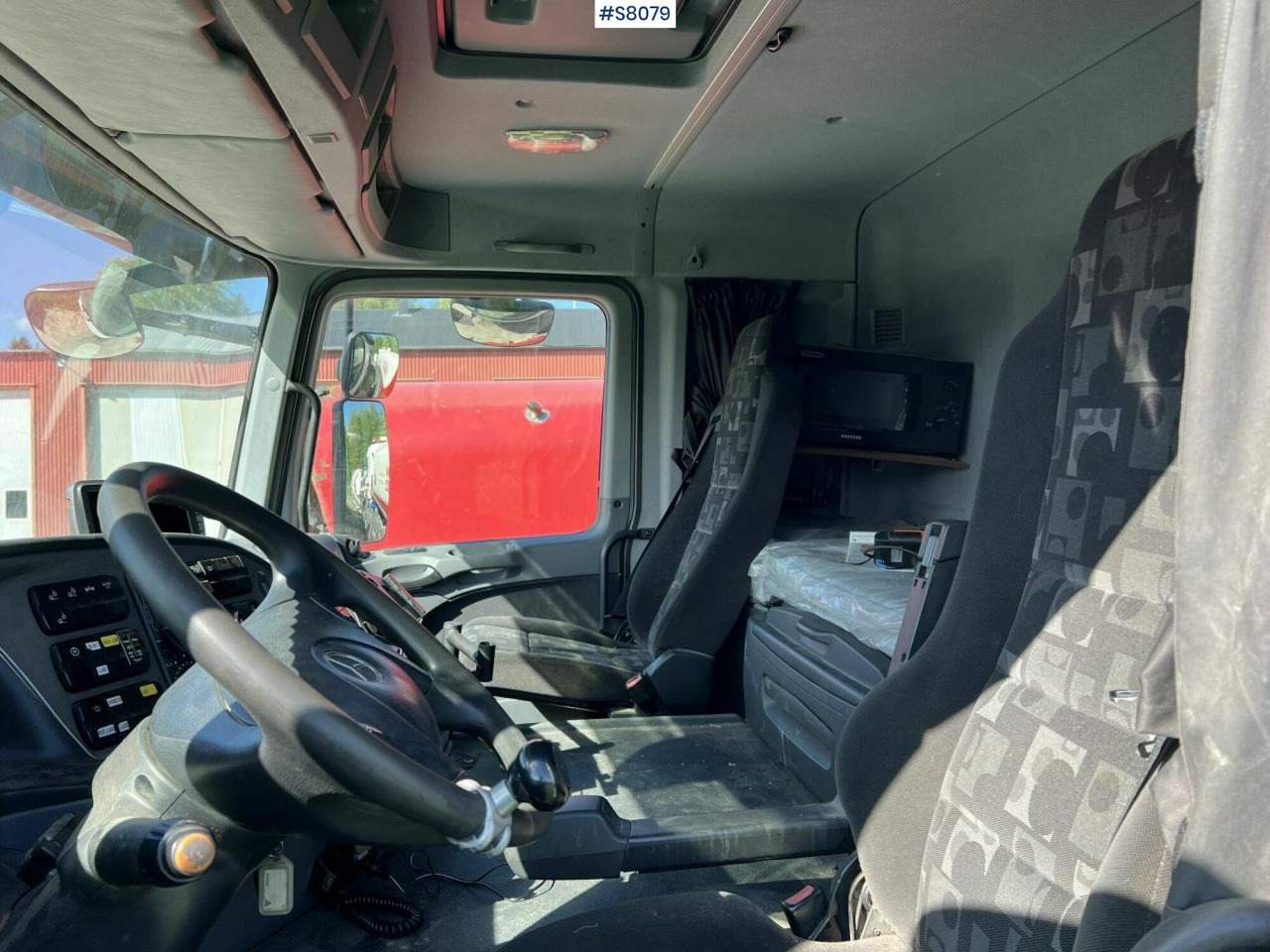 Hook Truck Mercedes Benz 2546 L 6x2 - 후크 리프트 트럭 : 사진 4 Hook Truck Mercedes Benz 2546 L 6x2 - 후크 리프트 트럭 : 사진 4