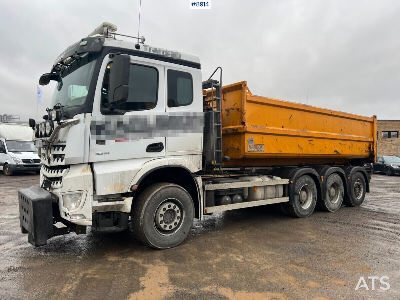 Hooklift Truck Mercedes-Benz Arocs with plow attachments - 후크 리프트 트럭 : 사진 1 Hooklift Truck Mercedes-Benz Arocs with plow attachments - 후크 리프트 트럭 : 사진 1