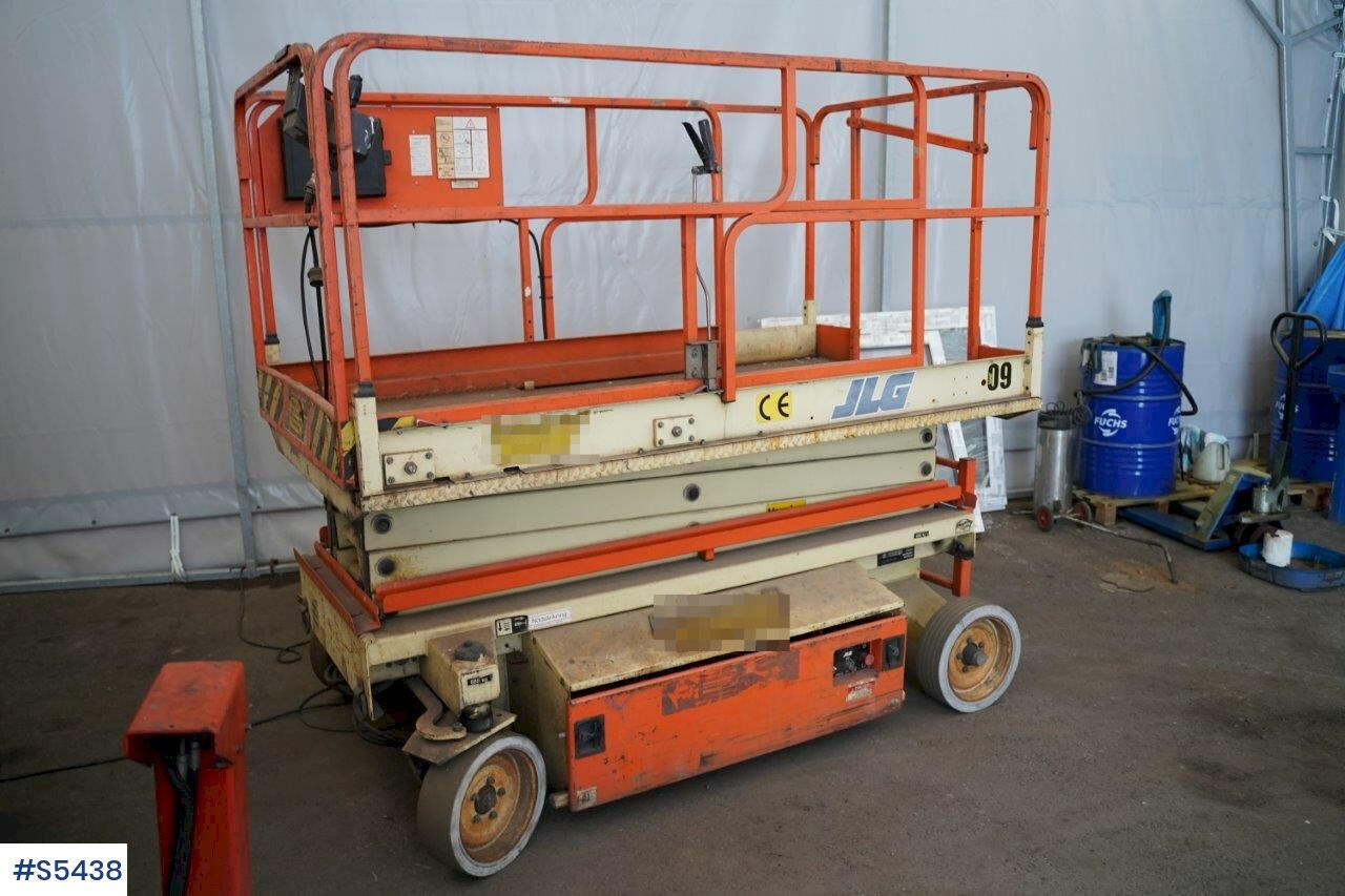 JLG 2658e Scissor lift - 시저 리프트 : 사진 1 JLG 2658e Scissor lift - 시저 리프트 : 사진 1