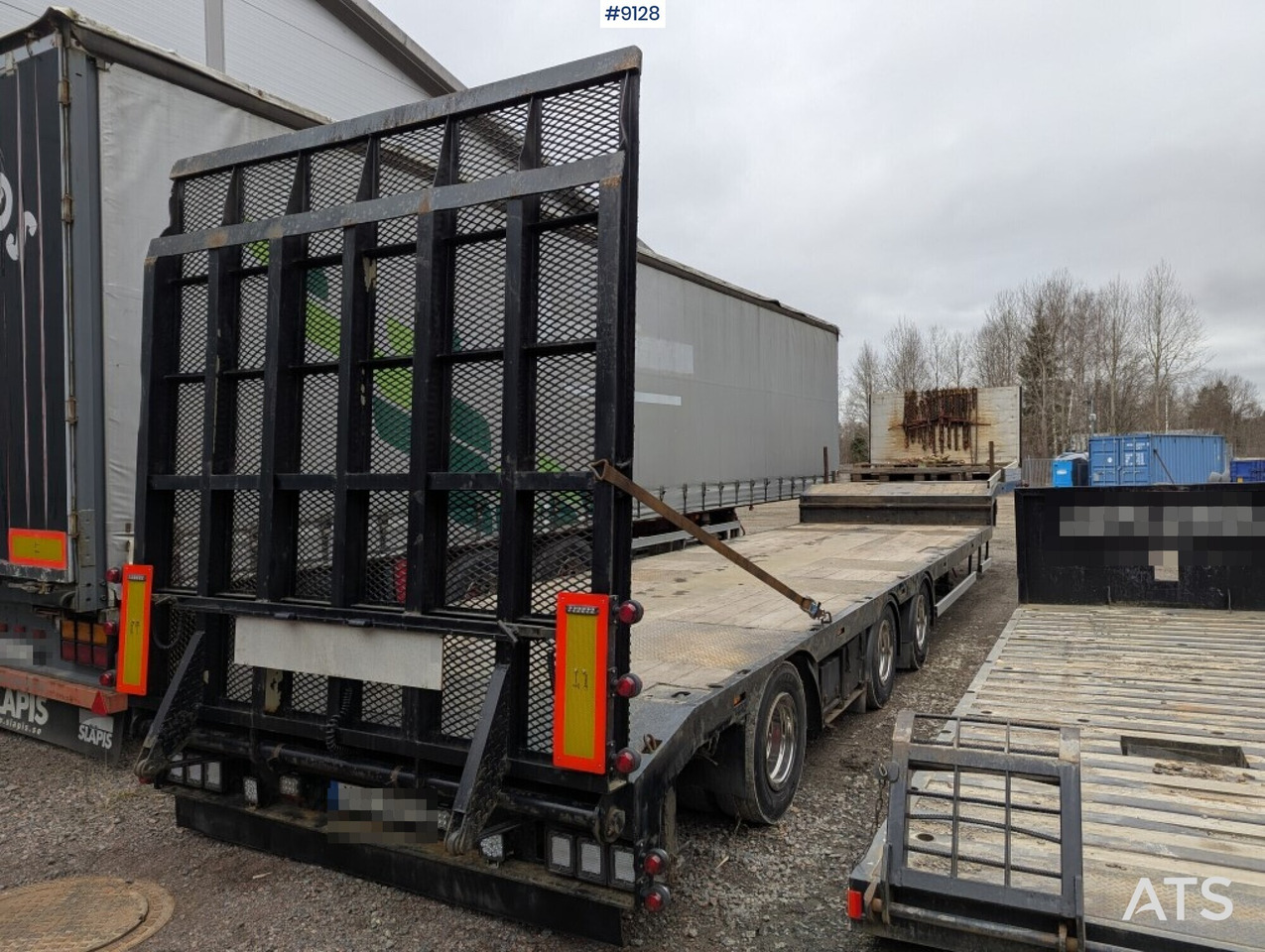 Machine trailer / Trombon trailer with hydraulic ramp - 저하대 세미 트레일러 : 사진 3 Machine trailer / Trombon trailer with hydraulic ramp - 저하대 세미 트레일러 : 사진 3