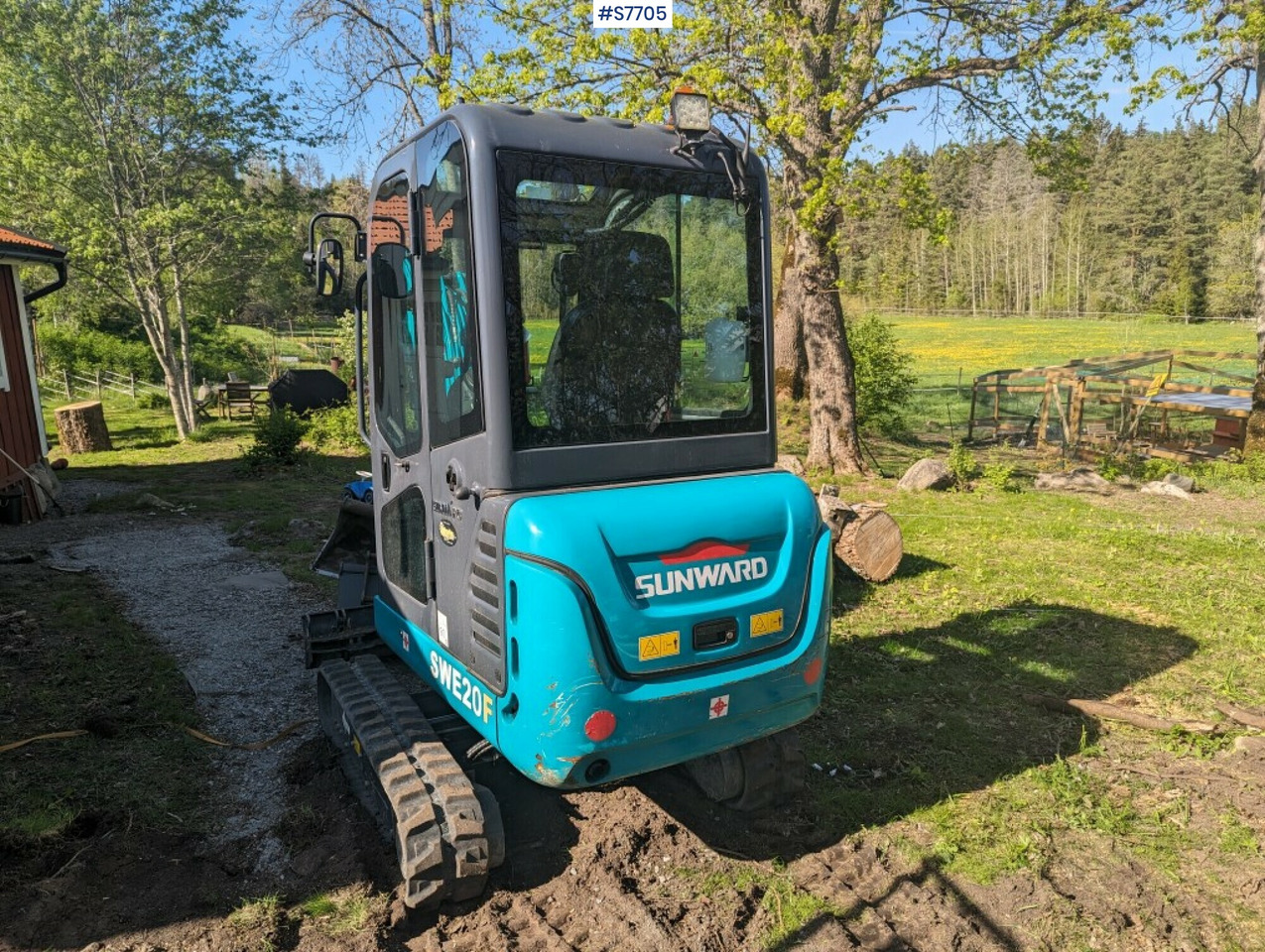 Mini excavator Sunward SWE20F with buckets SEE VIDEO - 굴착기 : 사진 2 Mini excavator Sunward SWE20F with buckets SEE VIDEO - 굴착기 : 사진 2