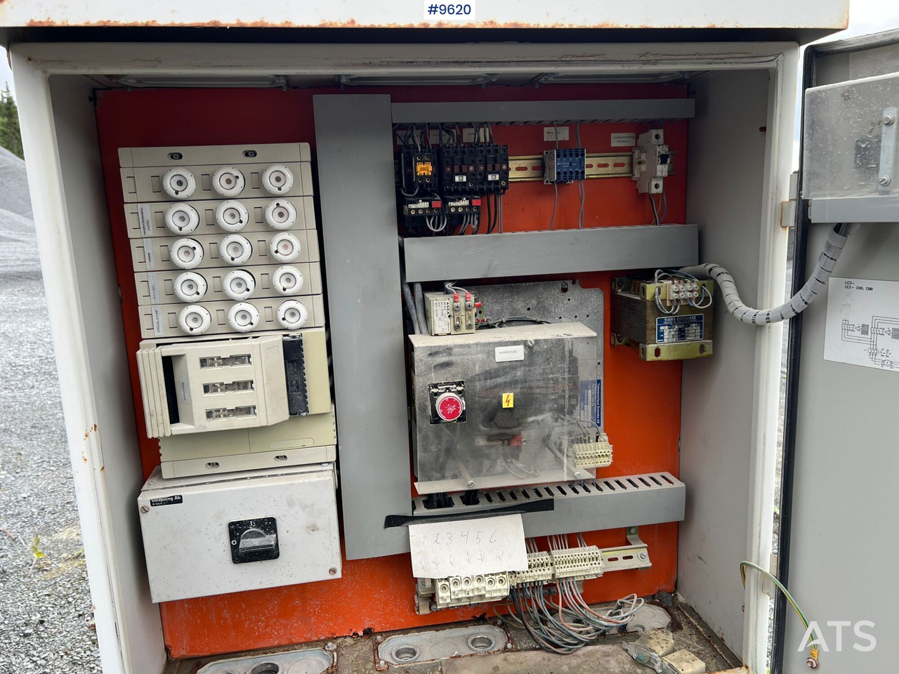 Oil cabinet for Kona cruscher - 콘 크러셔 : 사진 4 Oil cabinet for Kona cruscher - 콘 크러셔 : 사진 4