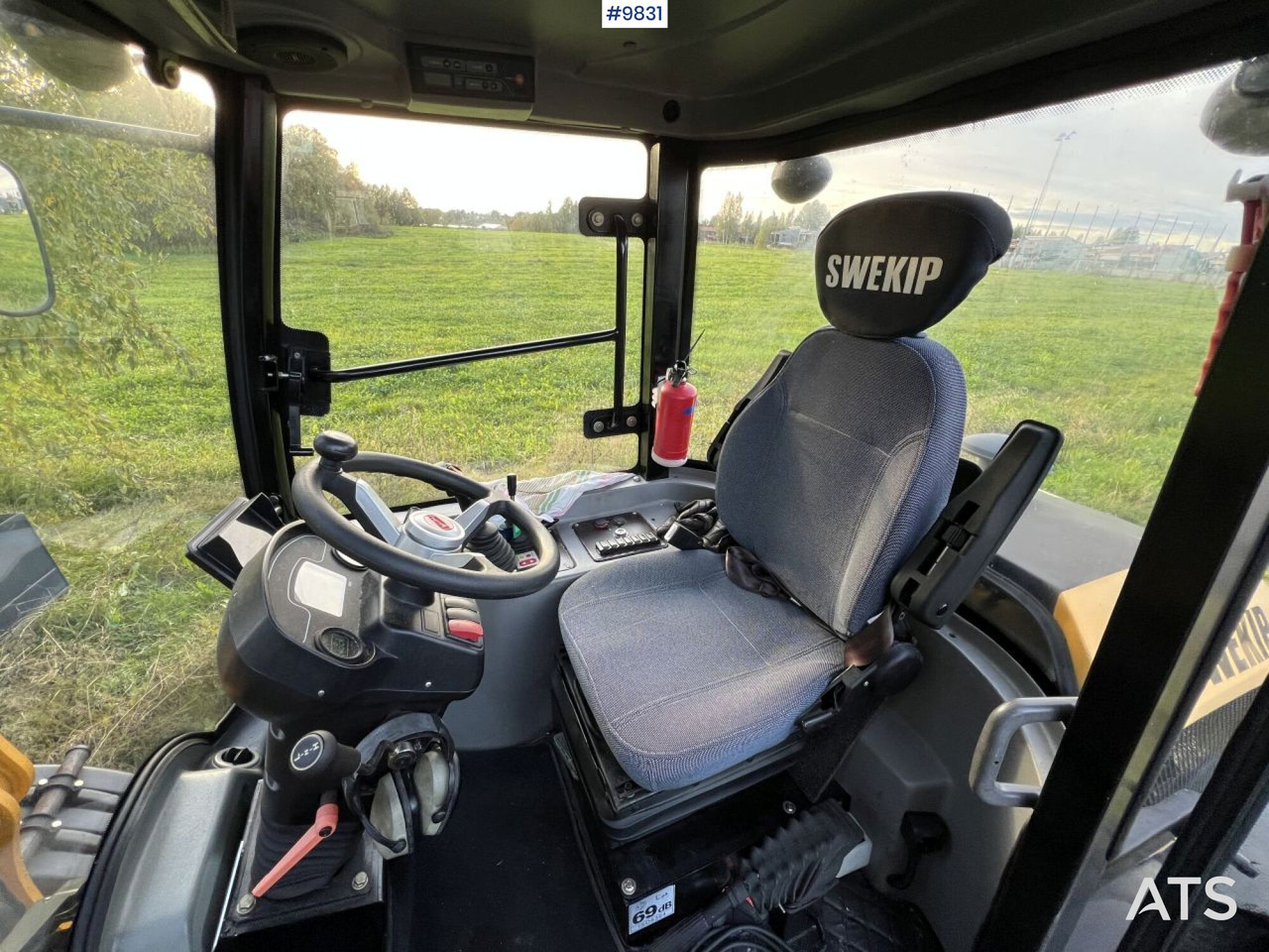 SWEKIP 1850 Wheel loader with attachments - 휠 로더 : 사진 5 SWEKIP 1850 Wheel loader with attachments - 휠 로더 : 사진 5