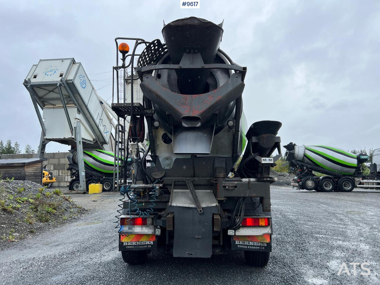 Scania R124 tridem with LAXO quick release / Concrete truck - 콘크리트 믹서 트럭 : 사진 4 Scania R124 tridem with LAXO quick release / Concrete truck - 콘크리트 믹서 트럭 : 사진 4
