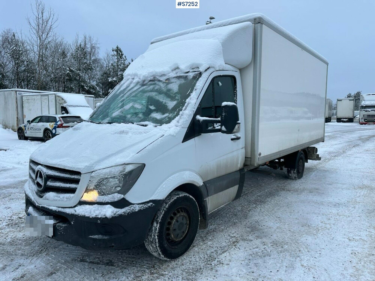 Sprinter box truck Mercedes Benz with Tailgate lift - 박스 밴 : 사진 3 Sprinter box truck Mercedes Benz with Tailgate lift - 박스 밴 : 사진 3