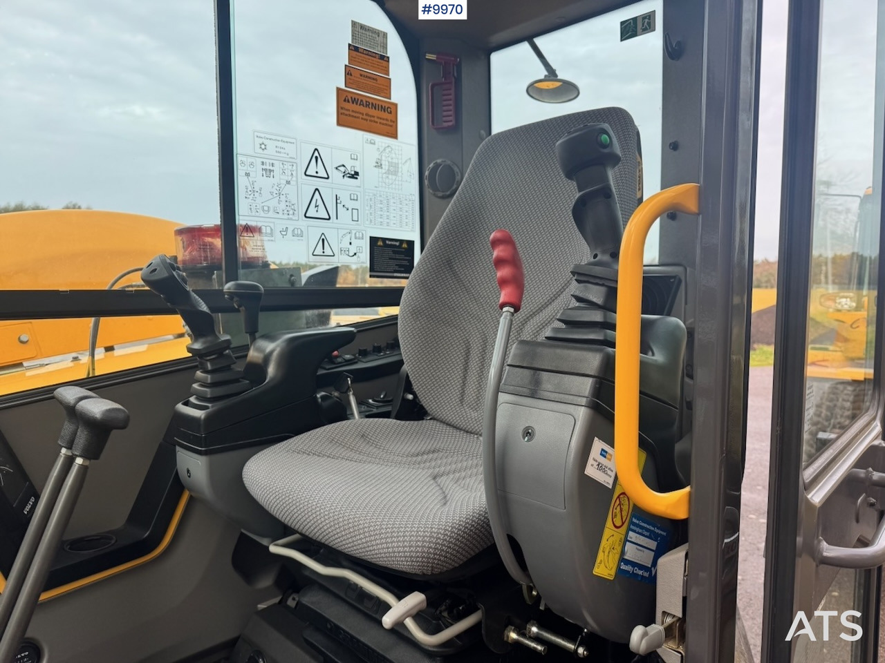 Volvo ECR88D crawler excavator with rotor tilt, 3 buckets, and ripper. 910 hours! - 크롤러 굴삭기 : 사진 5 Volvo ECR88D crawler excavator with rotor tilt, 3 buckets, and ripper. 910 hours! - 크롤러 굴삭기 : 사진 5