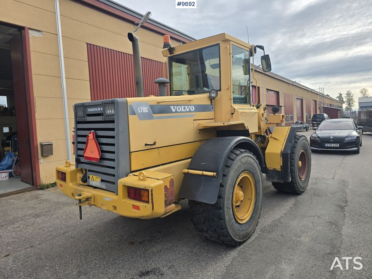 Volvo L70C (SEE VIDEO) - 휠 로더 : 사진 3 Volvo L70C (SEE VIDEO) - 휠 로더 : 사진 3