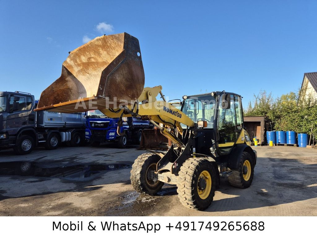 Komatsu WA70-7 *Schaufel-1,5m³/Gabel/Schnellwechsler - 휠 로더 : 사진 1 Komatsu WA70-7 *Schaufel-1,5m³/Gabel/Schnellwechsler - 휠 로더 : 사진 1