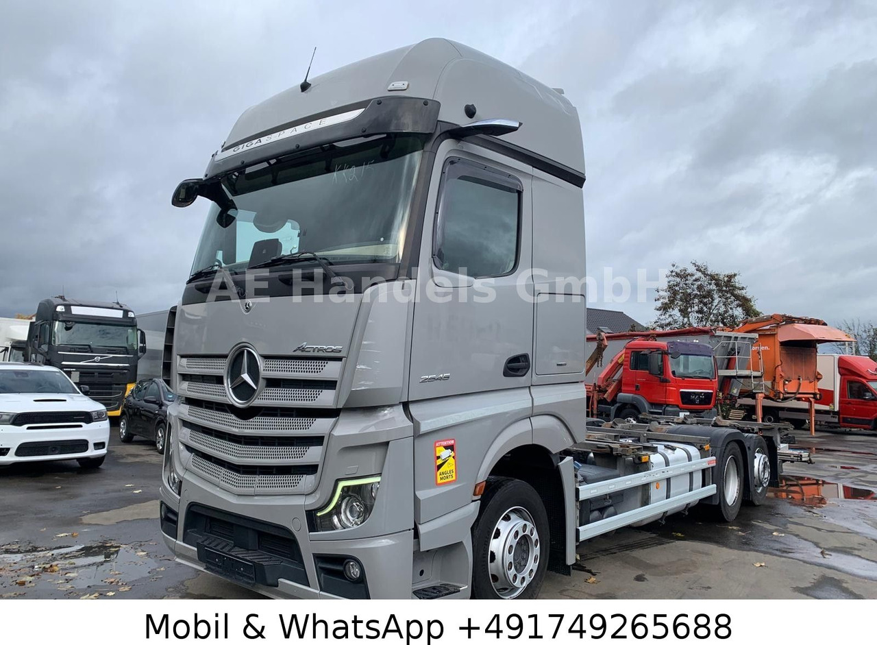 Mercedes-Benz Actros V 2545 GigaSpace BDF LL*Retarder/LBW/L+L - 컨테이너 운반 장치/ 스와프 보디 트럭 : 사진 1 Mercedes-Benz Actros V 2545 GigaSpace BDF LL*Retarder/LBW/L+L - 컨테이너 운반 장치/ 스와프 보디 트럭 : 사진 1