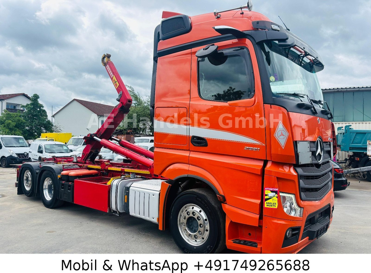 Mercedes-Benz Actros V 2551 L BL 6x2 *Retarder/Hyva-18-60-S - 후크 리프트 트럭, 크레인 트럭 : 사진 2 Mercedes-Benz Actros V 2551 L BL 6x2 *Retarder/Hyva-18-60-S - 후크 리프트 트럭, 크레인 트럭 : 사진 2