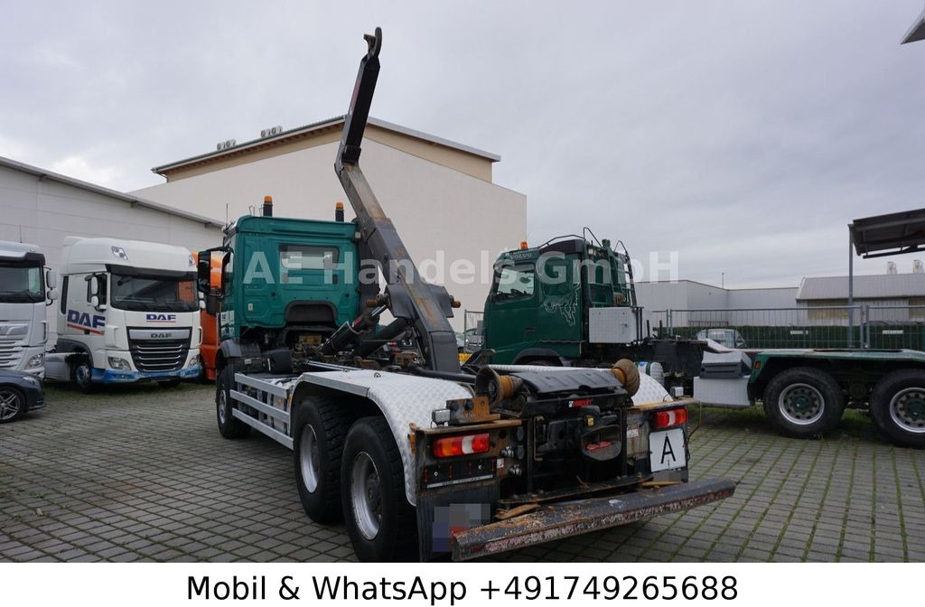 Mercedes-Benz Arocs IV 3348 M BB 6x4 Hiab-XR-21-S-56 *Retarder - 후크 리프트 트럭 : 사진 5 Mercedes-Benz Arocs IV 3348 M BB 6x4 Hiab-XR-21-S-56 *Retarder - 후크 리프트 트럭 : 사진 5