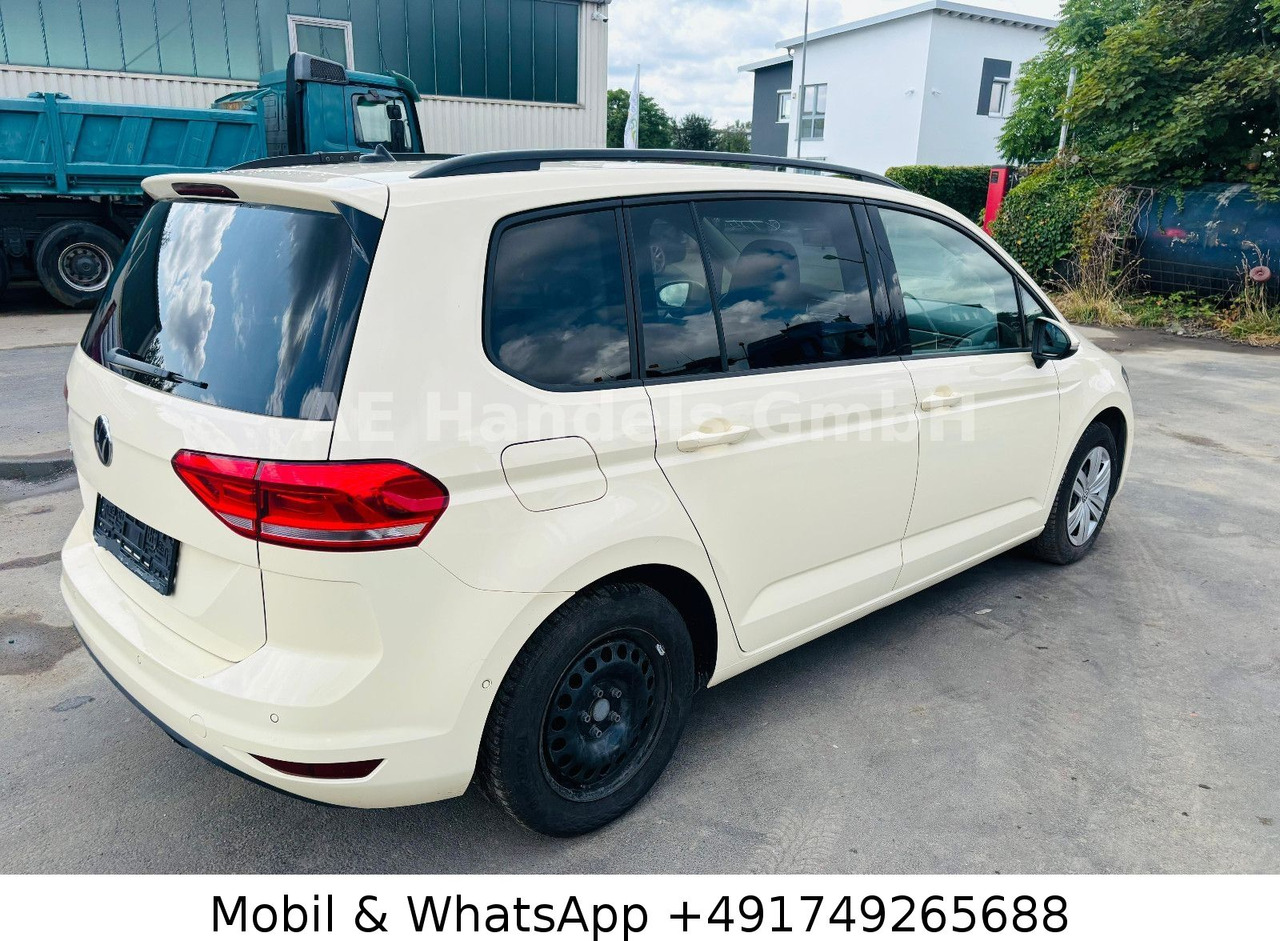 Volkswagen Touran *7-Sitzer/PDC/Navi/Elek.Heckklappe - 승합차 : 사진 3 Volkswagen Touran *7-Sitzer/PDC/Navi/Elek.Heckklappe - 승합차 : 사진 3