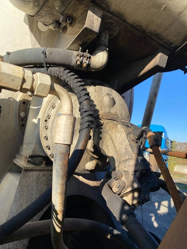 콘크리트 믹서 펌프 트럭 Imer IMER LT8.7-SL / ROTATHEAM TS13 : 사진 41 콘크리트 믹서 펌프 트럭 Imer IMER LT8.7-SL / ROTATHEAM TS13 : 사진 41