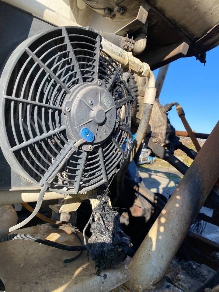 콘크리트 믹서 펌프 트럭 Imer IMER LT8.7-SL / ROTATHEAM TS13 : 사진 40 콘크리트 믹서 펌프 트럭 Imer IMER LT8.7-SL / ROTATHEAM TS13 : 사진 40