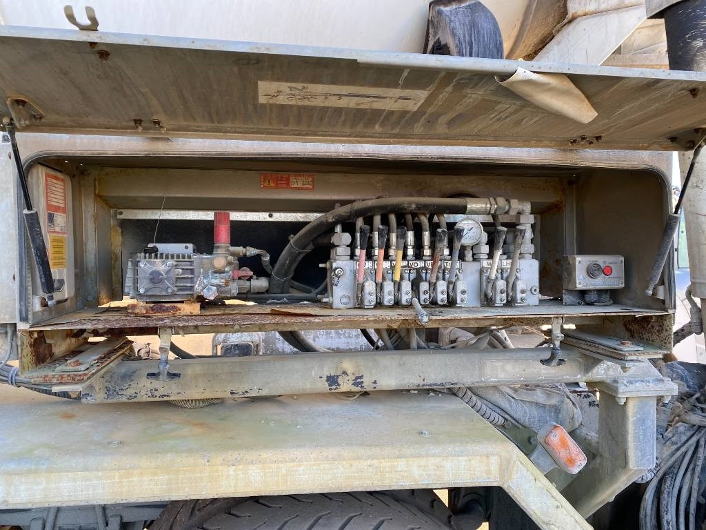 콘크리트 믹서 펌프 트럭 Imer IMER LT8.7-SL / ROTATHEAM TS13 : 사진 22 콘크리트 믹서 펌프 트럭 Imer IMER LT8.7-SL / ROTATHEAM TS13 : 사진 22