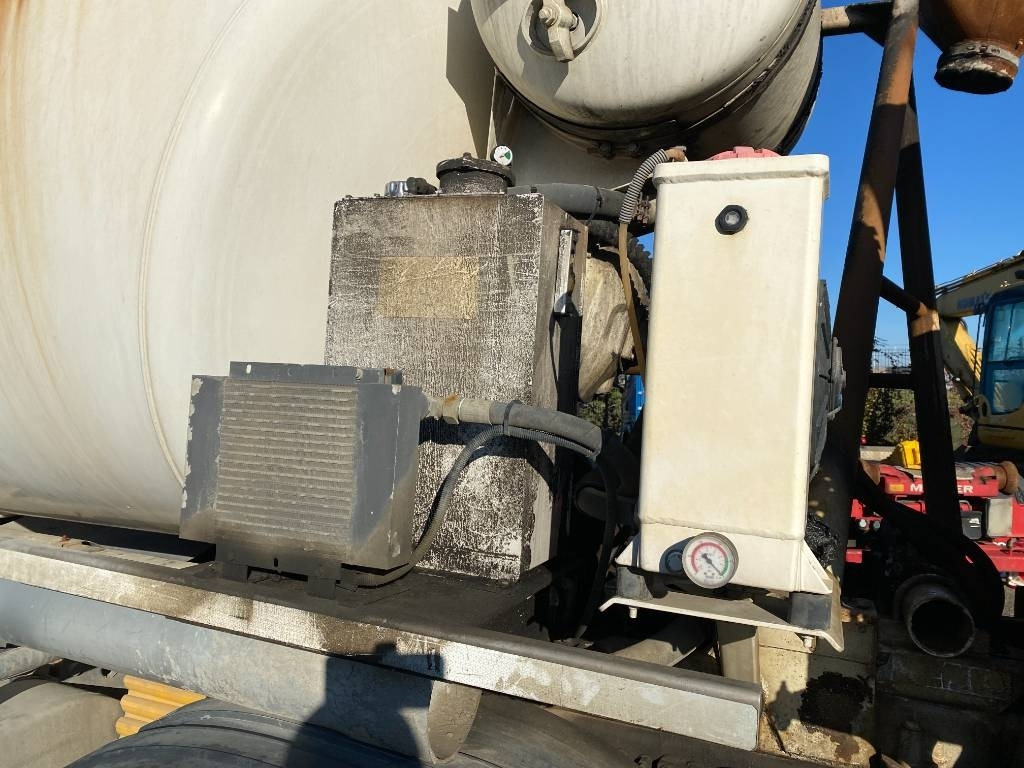 콘크리트 믹서 펌프 트럭 Imer IMER LT8.7-SL / ROTATHEAM TS13 : 사진 37 콘크리트 믹서 펌프 트럭 Imer IMER LT8.7-SL / ROTATHEAM TS13 : 사진 37