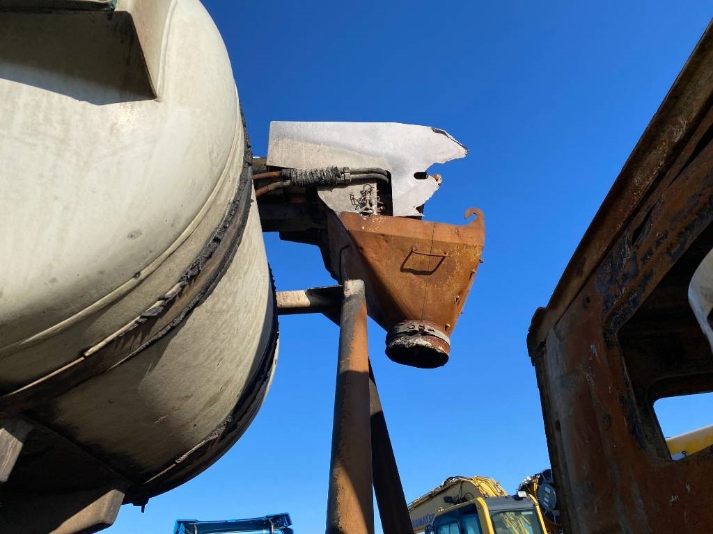 콘크리트 믹서 펌프 트럭 Imer IMER LT8.7-SL / ROTATHEAM TS13 : 사진 43 콘크리트 믹서 펌프 트럭 Imer IMER LT8.7-SL / ROTATHEAM TS13 : 사진 43